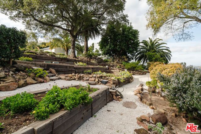 2002 Tuna Canyon Road, Topanga (los Angeles), CA 90290