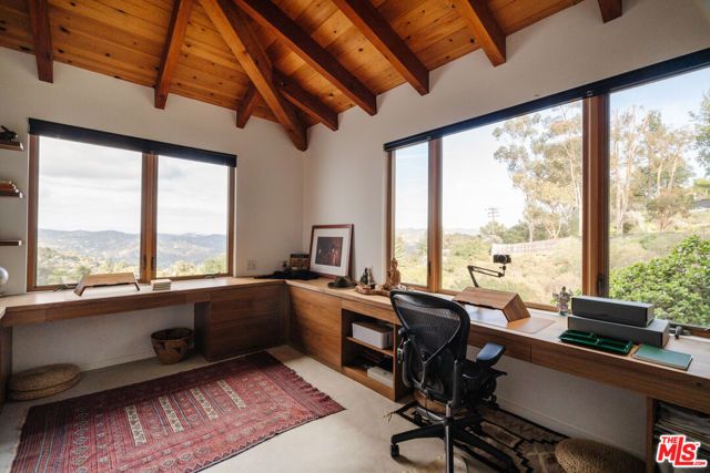 2002 Tuna Canyon Road, Topanga (los Angeles), CA 90290