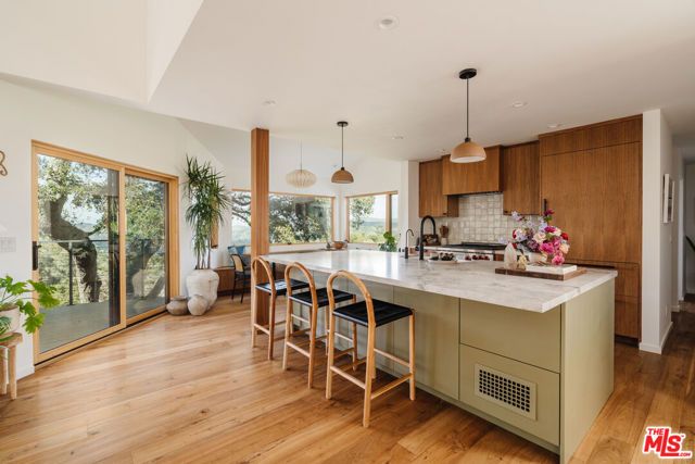 2002 Tuna Canyon Road, Topanga (los Angeles), CA 90290