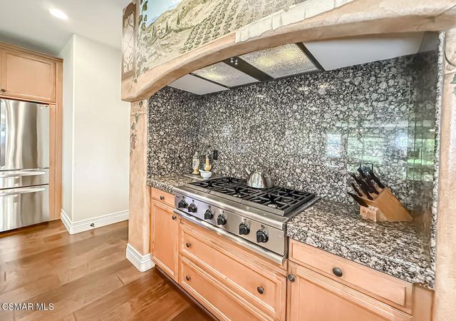 5090 Via Santana, Newbury Park, CA 91320