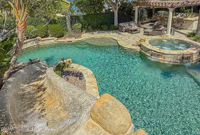 5090 Via Santana, Newbury Park, CA 91320