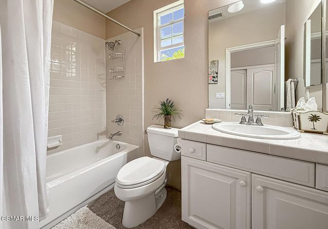 5090 Via Santana, Newbury Park, CA 91320