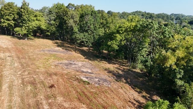 2080 Wild Cherry Dr, Lewisburg, TN 37091