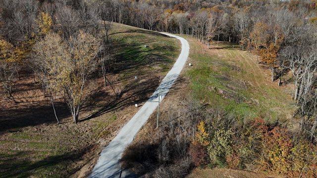 2080 Wild Cherry Dr, Lewisburg, TN 37091