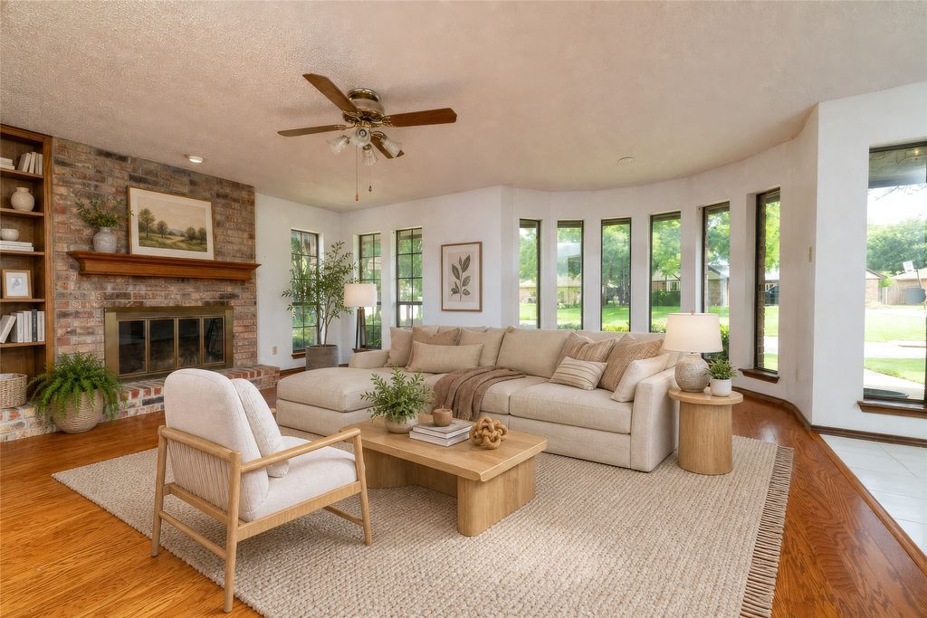 1211 Brookfield Lane, Mansfield, TX 76063