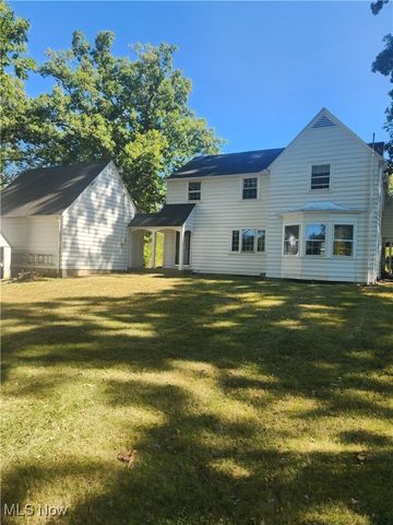 2564 Niles Cortland Road SE, Warren, OH 44484