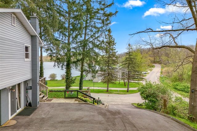 1050 Earlyn Drive, Hillsdale, MI 49242