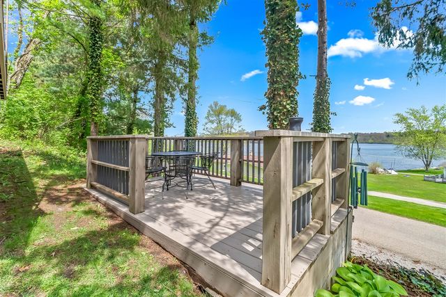1050 Earlyn Drive, Hillsdale, MI 49242