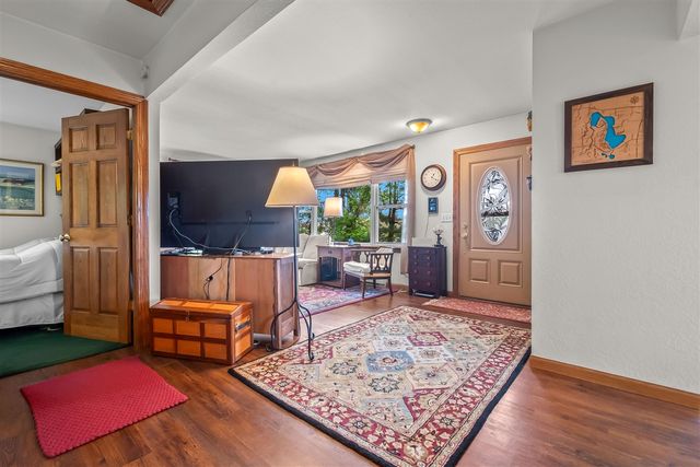 1050 Earlyn Drive, Hillsdale, MI 49242
