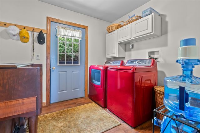 1050 Earlyn Drive, Hillsdale, MI 49242
