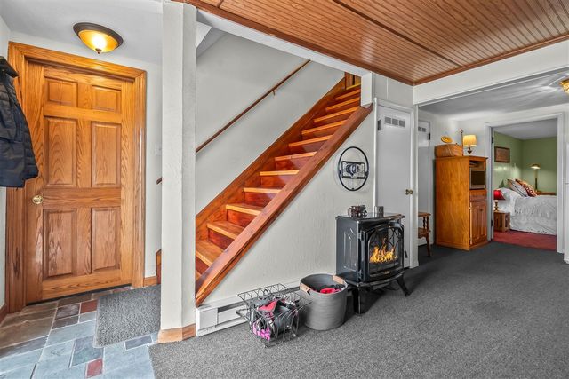 1050 Earlyn Drive, Hillsdale, MI 49242