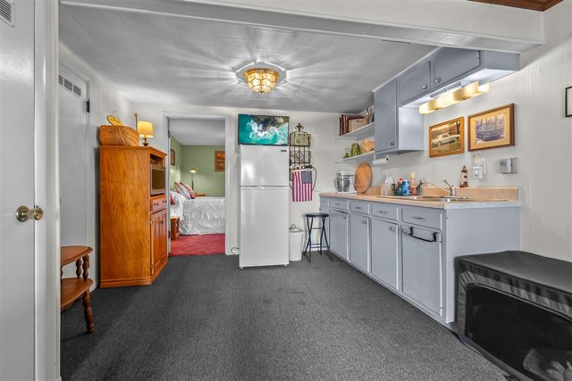 1050 Earlyn Drive, Hillsdale, MI 49242