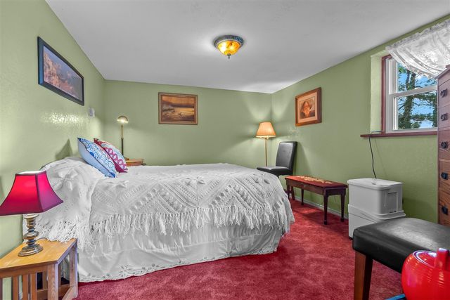 1050 Earlyn Drive, Hillsdale, MI 49242