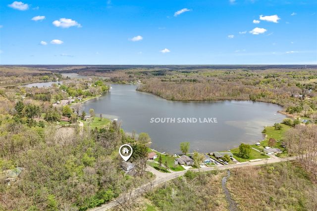 1050 Earlyn Drive, Hillsdale, MI 49242