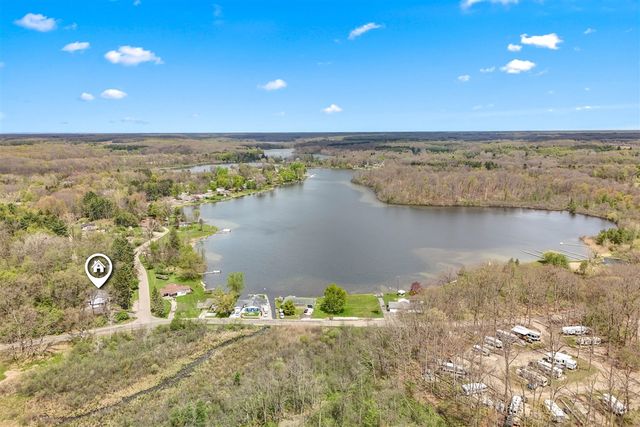 1050 Earlyn Drive, Hillsdale, MI 49242