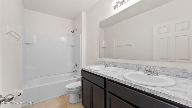 422 Moray Drive SW, Palm Bay, FL 32908