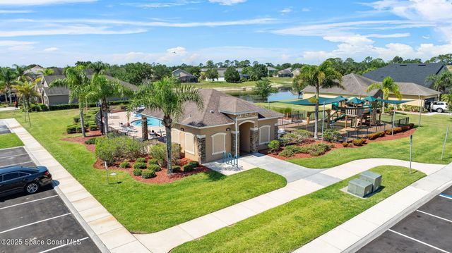 422 Moray Drive SW, Palm Bay, FL 32908