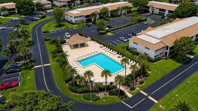 8041 Woods CIR 14, Fort Myers, FL 33919