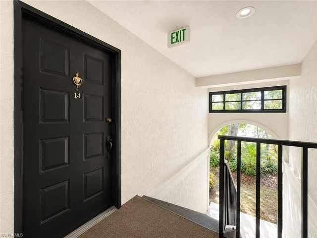 8041 Woods CIR 14, Fort Myers, FL 33919