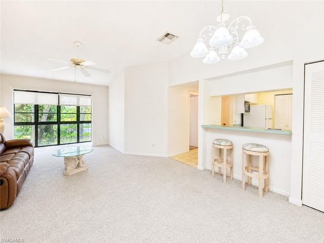 8041 Woods CIR 14, Fort Myers, FL 33919