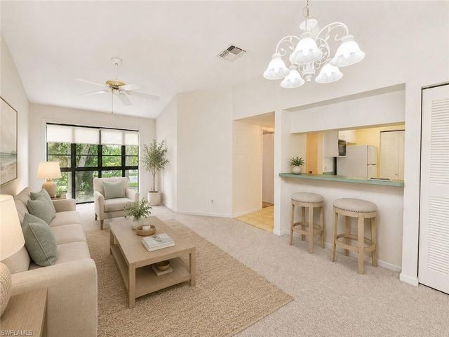 8041 Woods CIR 14, Fort Myers, FL 33919