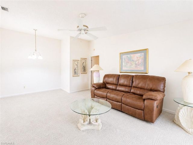 8041 Woods CIR 14, Fort Myers, FL 33919