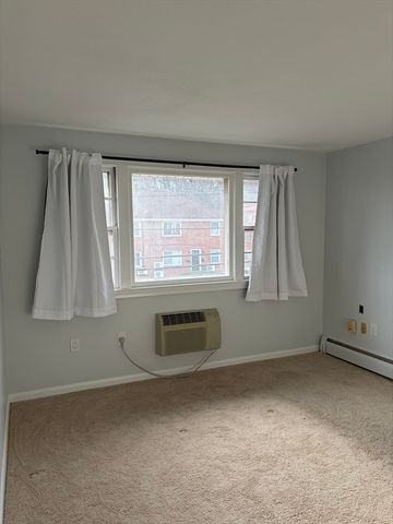 103 Trapelo Road 19, Waltham, MA 02452