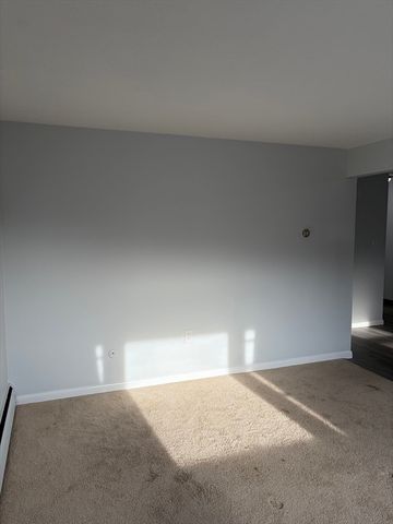 103 Trapelo Road 19, Waltham, MA 02452