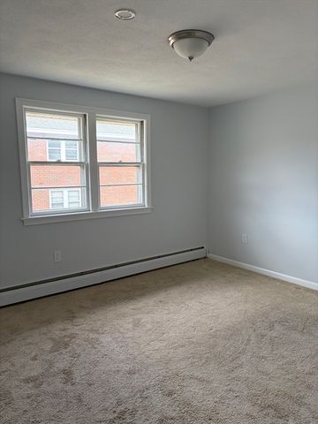 103 Trapelo Road 19, Waltham, MA 02452