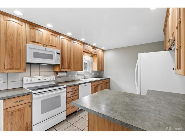 3512 E Lake Way, Centennial, CO 80121