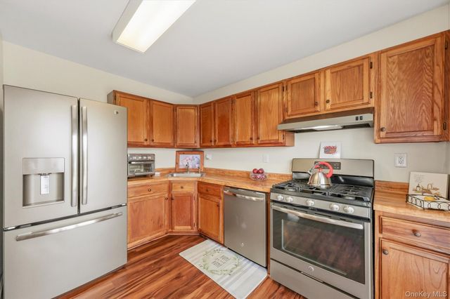 2703 Whispering Hills, Chester, NY 10918