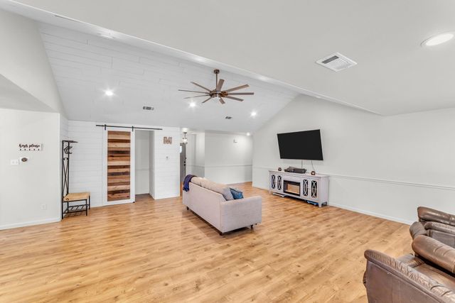 3705 Peach Vista DR, Pflugerville, TX 78660
