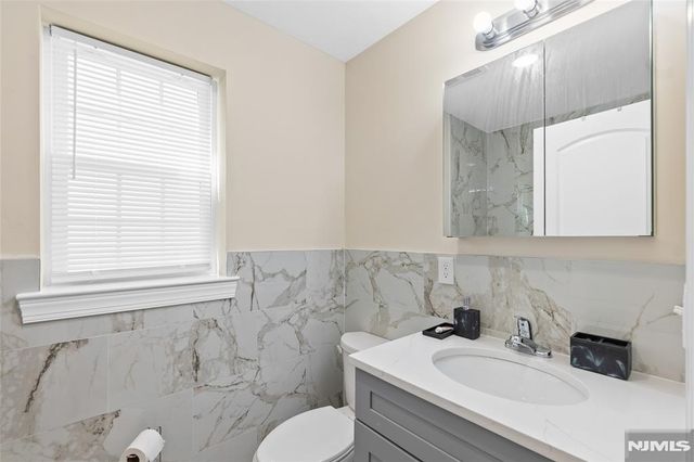 337 13th Avenue, Newark City, NJ 07103