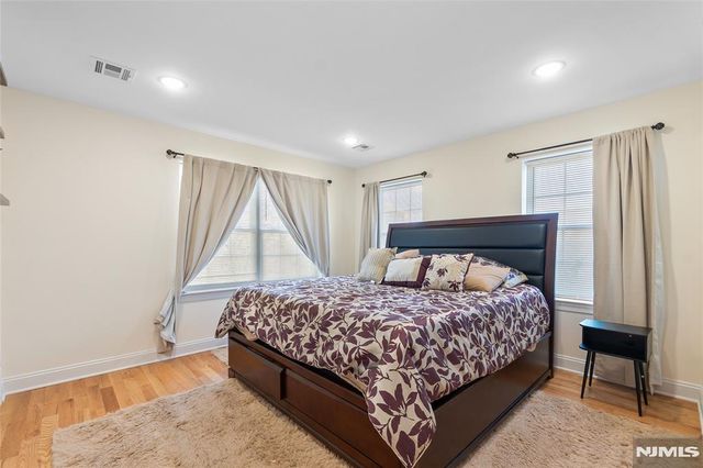 337 13th Avenue, Newark City, NJ 07103