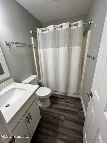 805 Herlihy Street, Waveland, MS 39576