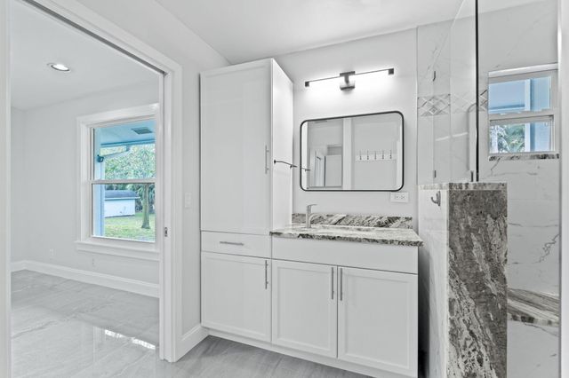 6578 146th Road N, Palm Beach Gardens, FL 33418