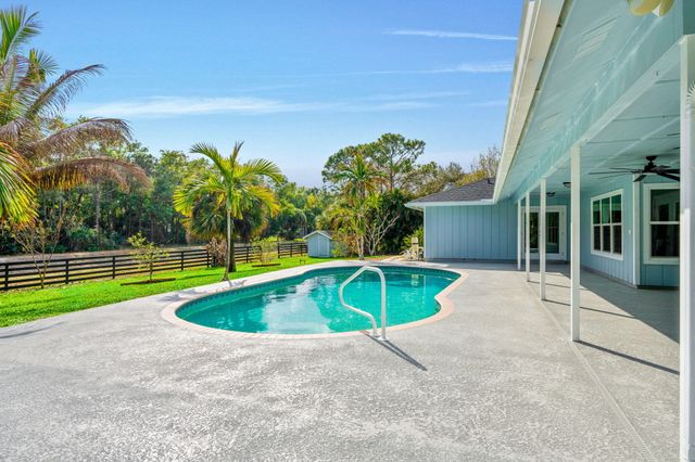 6578 146th Road N, Palm Beach Gardens, FL 33418