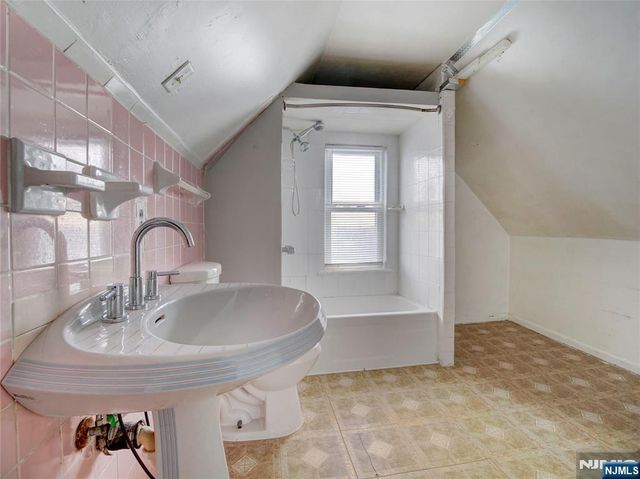 21 High Street, Passaic, NJ 07055