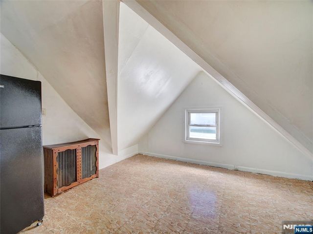 21 High Street, Passaic, NJ 07055