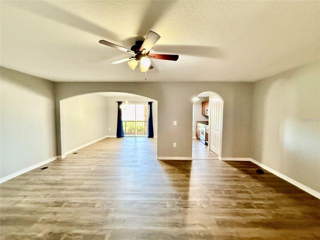 4505 ASHBURN SQUARE DRIVE, Tampa, FL 33610