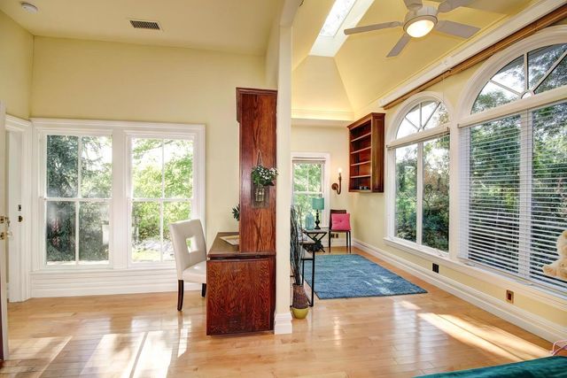 4434 Mapel Ln, Carmichael, CA 95608