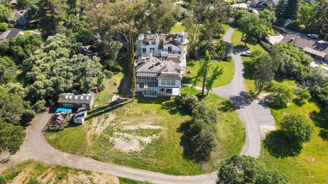 4434 Mapel Ln, Carmichael, CA 95608