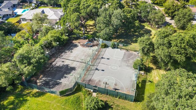 4434 Mapel Ln, Carmichael, CA 95608