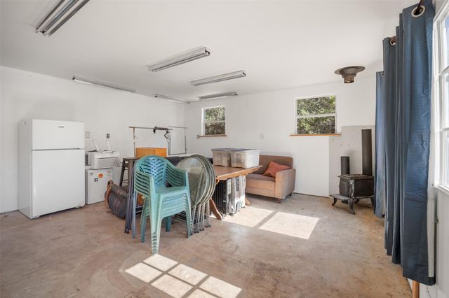 2301 Days End RD, Wimberley, TX 78676