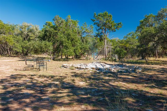 2301 Days End RD, Wimberley, TX 78676