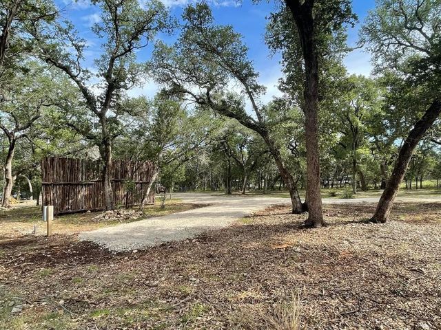 2301 Days End RD, Wimberley, TX 78676