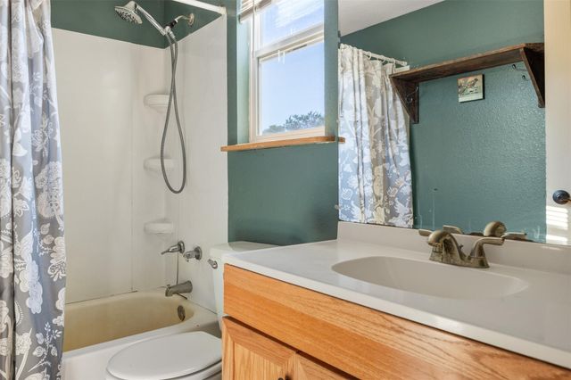 2301 Days End RD, Wimberley, TX 78676