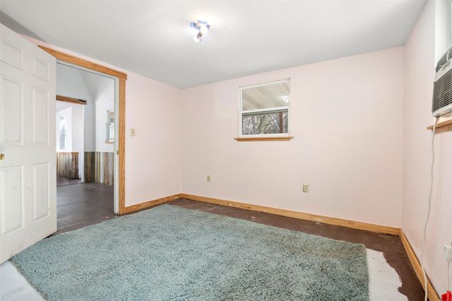 2301 Days End RD, Wimberley, TX 78676