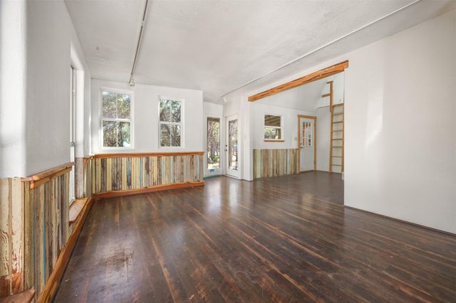 2301 Days End RD, Wimberley, TX 78676
