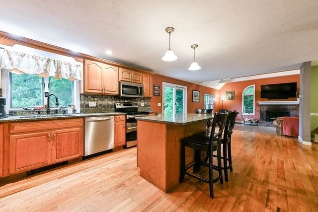 197 East St, Duxbury, MA 02332